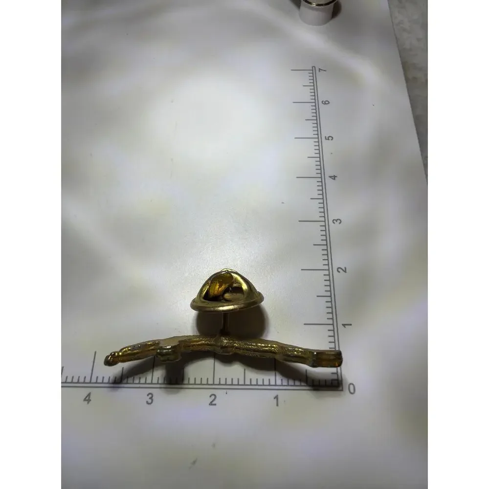 Vintage Gold Tone Swimmer Diver Lapel Pin 3D Swimming Sports Figural Brooch